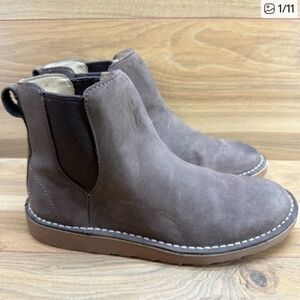 LL Bean Chelsea Boots